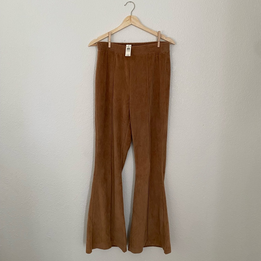 Aerie | High Rise Groovy Flare Velour Pants